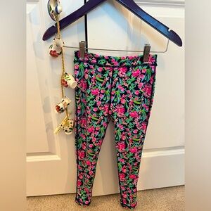 Lilly Pulitzer Luxletic Girls leggings size M (6/7)